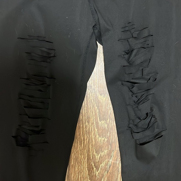 White birch distressed black legging - Picture 2 of 6